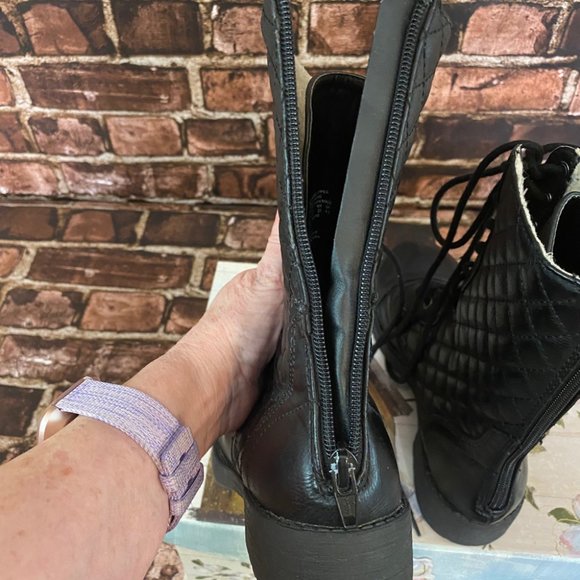 Joe Boxer Quilted Mid-Calf Black Boots Women's Size 6 Lace Up with Back Zippers - Picture 10 of 10